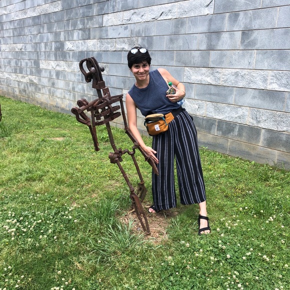 Meet your Posher, Nicky - Picture 2 of 3